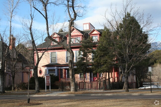 506 N Cascade Avenue