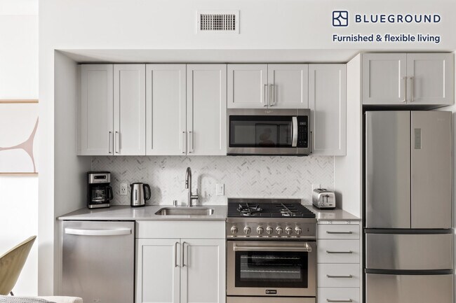 Photo - 704 Spring St Unidad SI FL26-ID457