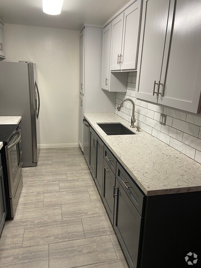 Building Photo - 3565 Linden Ave Unit 230 Rental