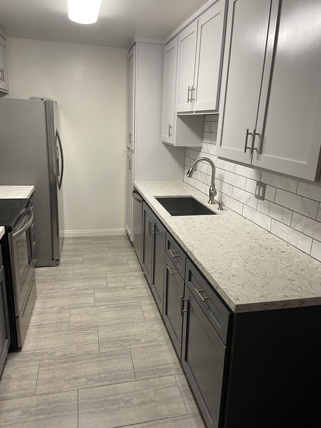 Dishwasher - 3565 Linden Ave (Long Beach, CA)