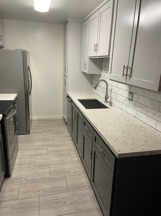 Dishwasher - 3565 Linden Ave Condo Unit 230