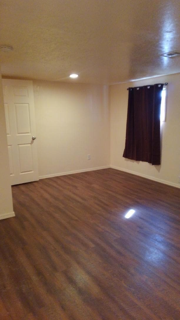 Photo - 115 E Hillview St