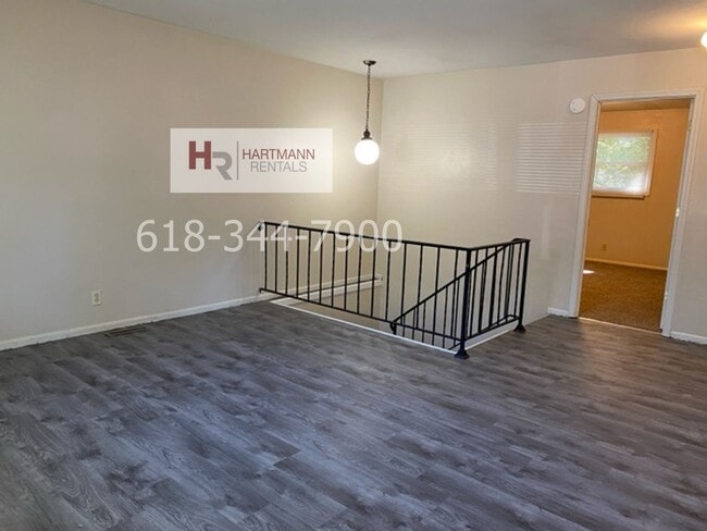1103 Arrowhead Dr Unit 1103 Arrowhead #B