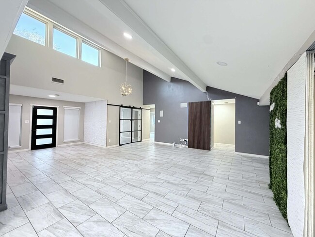 Photo - 6610 Campden Dr