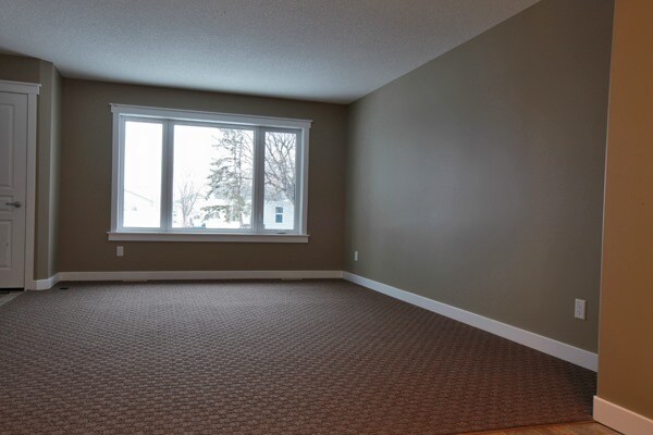 Photo - 2066 Elliott St