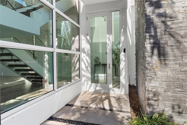 Photo - 2217 NE 17th Terrace