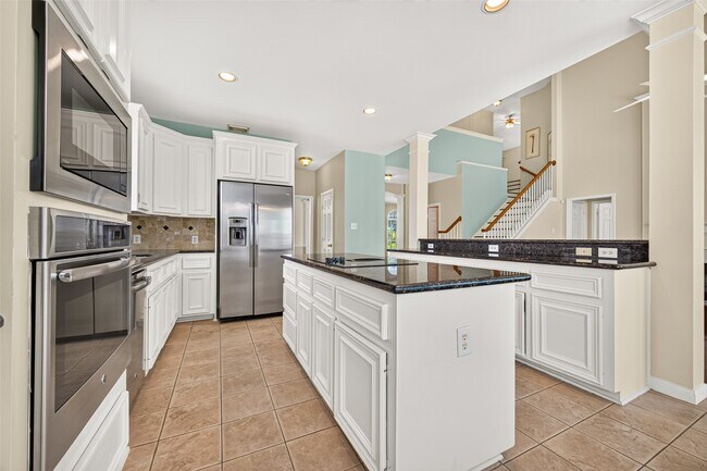 1711 Emma Cove Ct