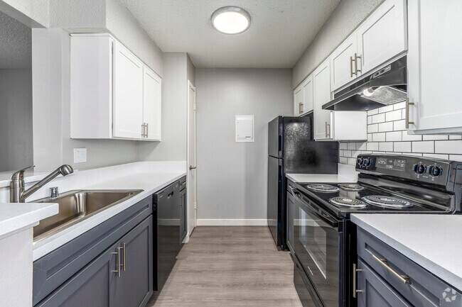 2BR, 1BA - 863SF - Arlo Apartments