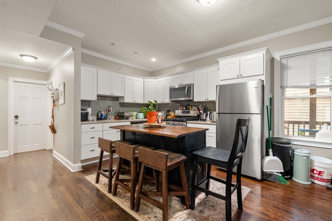 Photo - 166 Boylston St Unit 1
