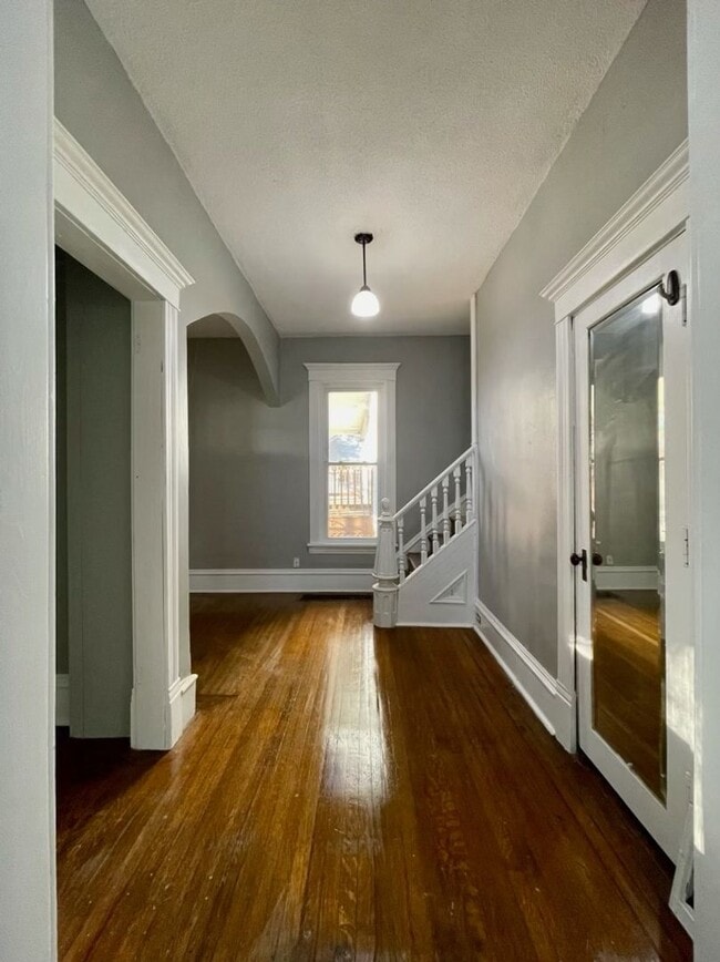 Captivating 3 Bedroom 1 Bathroom Single fa... - Captivating 3 Bedroom 1 Bathroom Single fa...