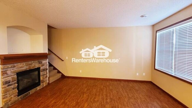 Photo - Available Now - Charming 3 bed 2.5 bath Townhome in Woodbury