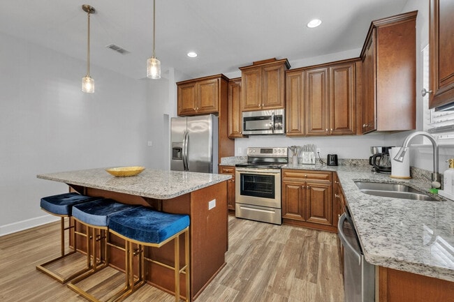 Photo - 1211 Paul Russell Rd Unidad SI ID1511747P