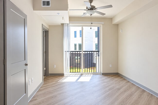 Atlantic Blvd Apartments