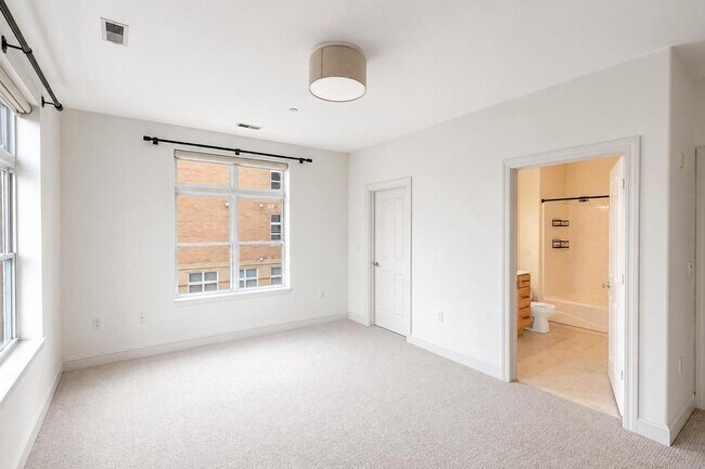 Photo - 1905 N Water St Unit Apartment 205