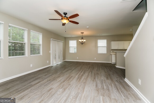 Photo - 2706 Alix Way