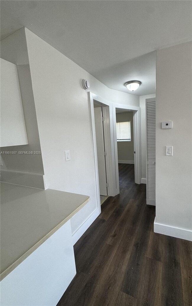 Photo - 7501 NE 2nd Ct Unidad 7