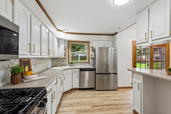 Photo - 1819 Elmwood Dr
