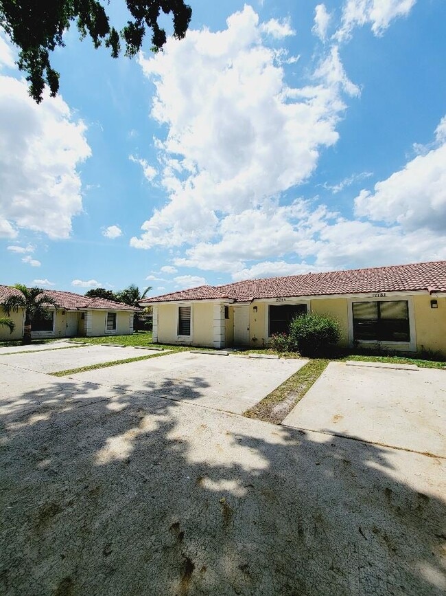 Building Photo - 12785 Peconic Ct Rental