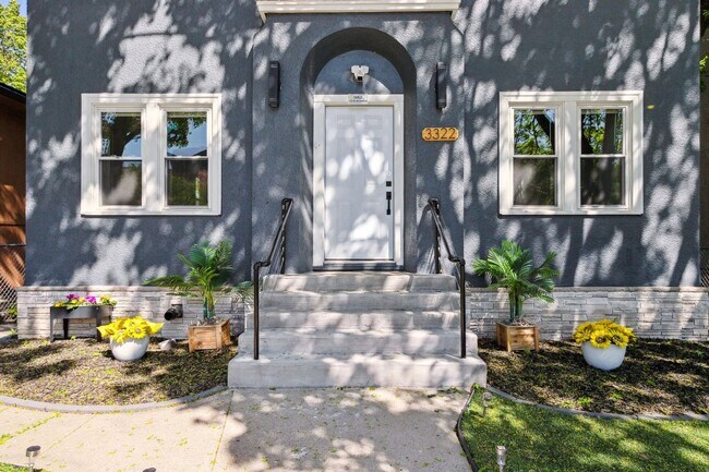 3322 N Penn Ave