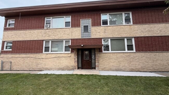 Building Photo - 5645 N Central Ave Unit 1E