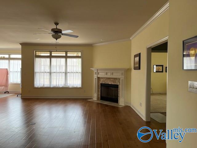 Photo - 410 Creekwater Cir