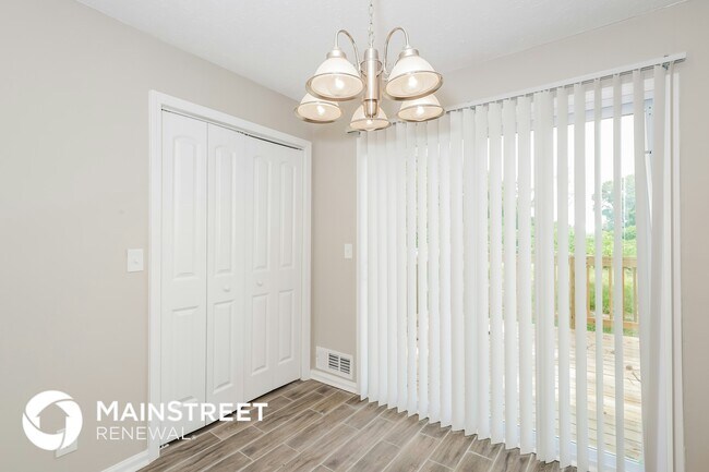 Photo - 193 Scarsdale Dr