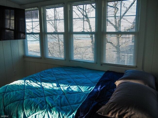 Photo - 17440 Montello Ave