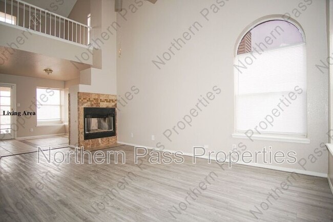 Photo - 5917 Chippendale Ave