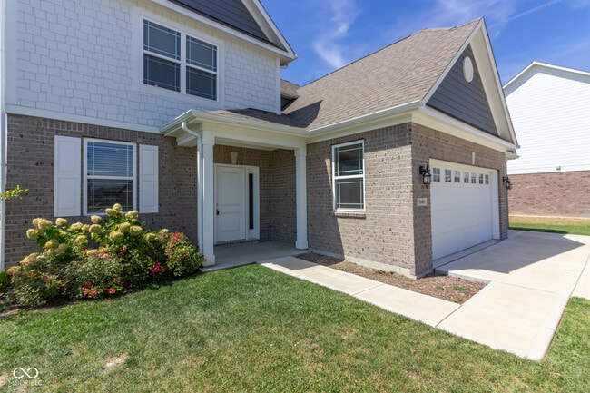 Photo - 1646 Beach St