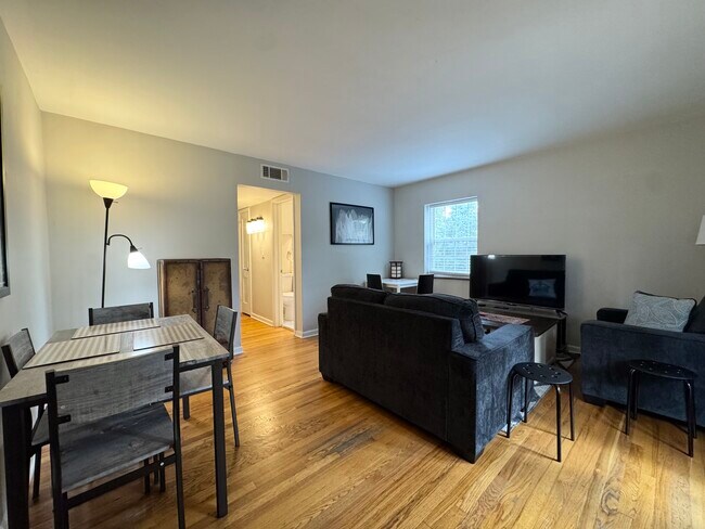 Photo - 4504 Holly St