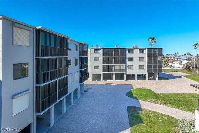 Building Photo - 6665 Estero Blvd Unit 222 Rental