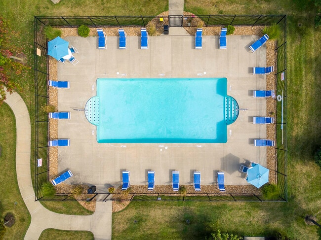 Deer Valley Apartments
