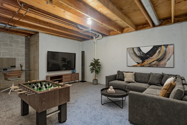 The Neighborhood at Englewood - The Neighborhood at Englewood Apartments
