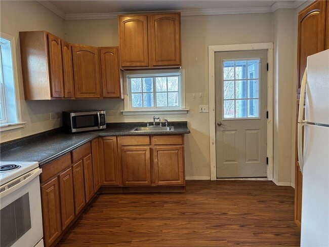 Photo - 49 Bridge St