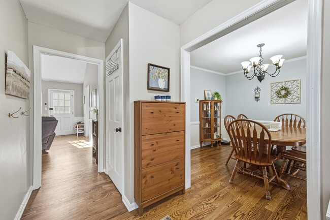 Photo - 7519 Greenlawn Rd