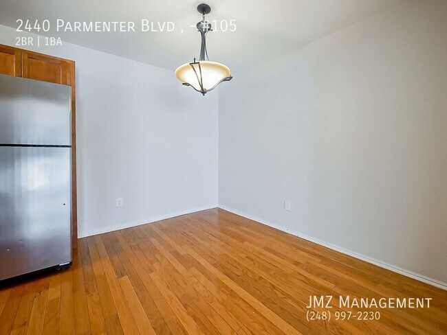Photo - 2440 Parmenter Blvd Unit #105