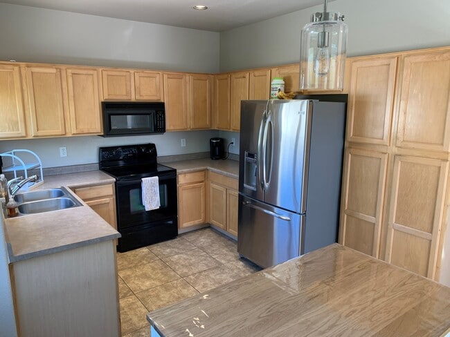 Photo - 1886 E Don Carlos Ave
