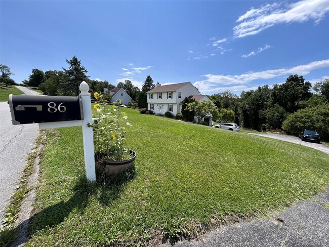 Photo - 86 Somerset Dr