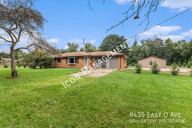 Photo - 8435 E O Ave