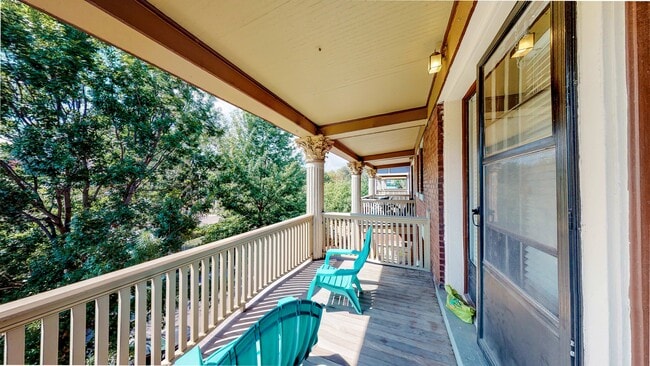 Photo - 3517 Wyandotte St Unit 3N