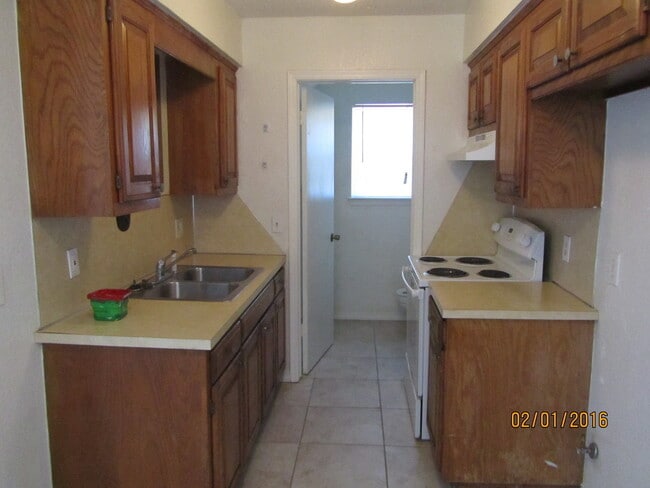 Photo - Very Nice 2-Bedroom Townhome near OKC Community College