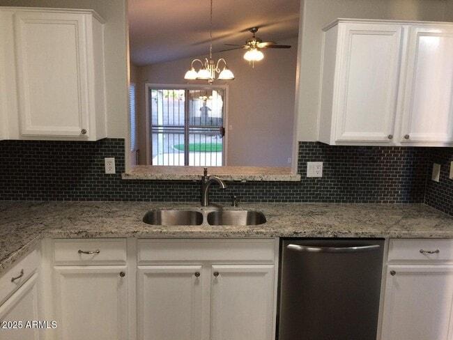 Photo - 2240 E Aire Libre Ave