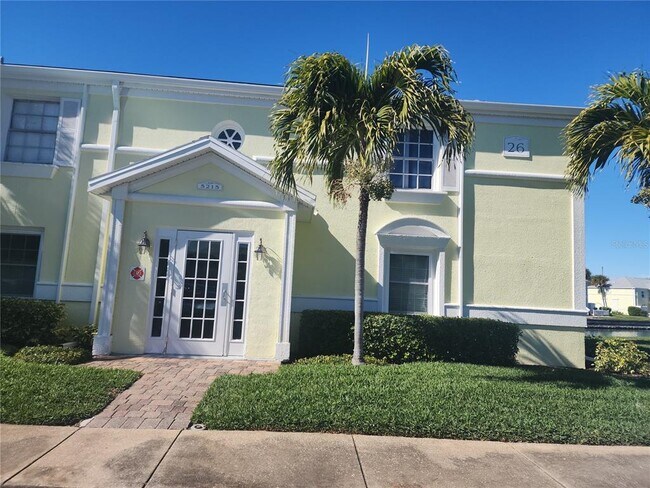 Photo - 5215 Coquina Key Dr SE Unidad B