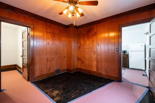 Photo - Charming 3-Bed Home in Bayview! With 2 Car Garage!! Pets Welcome!