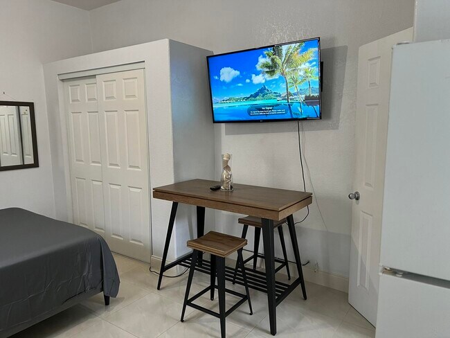 Photo - 445 NE 109th St