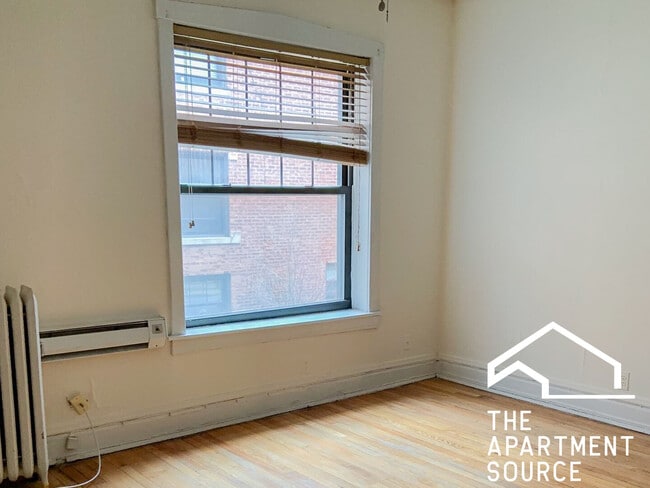 Photo - 2882 N Clark St Unit 2