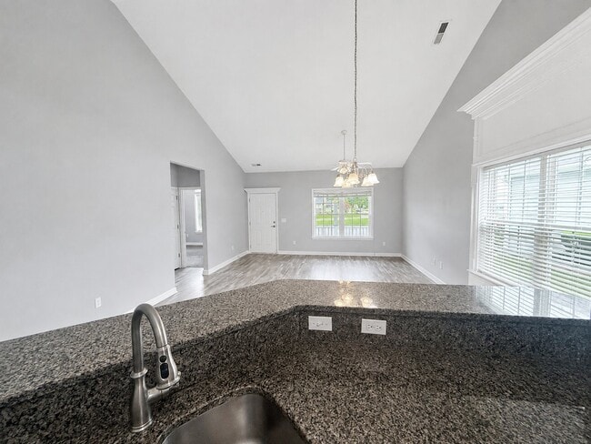 Photo - 264 Archdale St