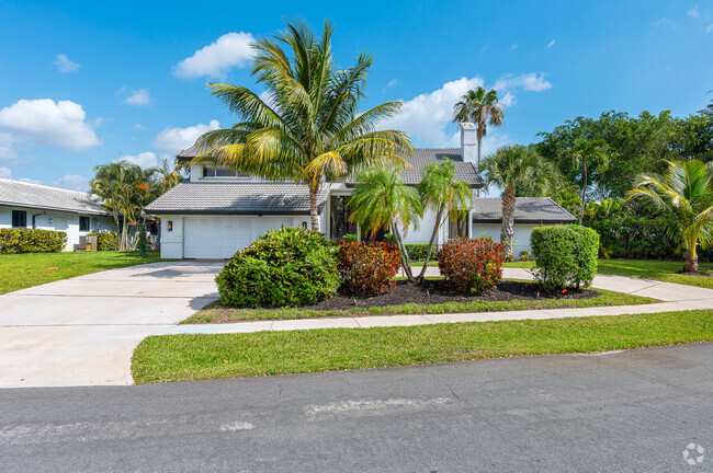 Building Photo - 3138 Lakeview Dr Rental