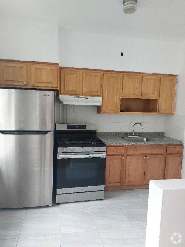 Building Photo - 236 Ridgewood Ave Rental
