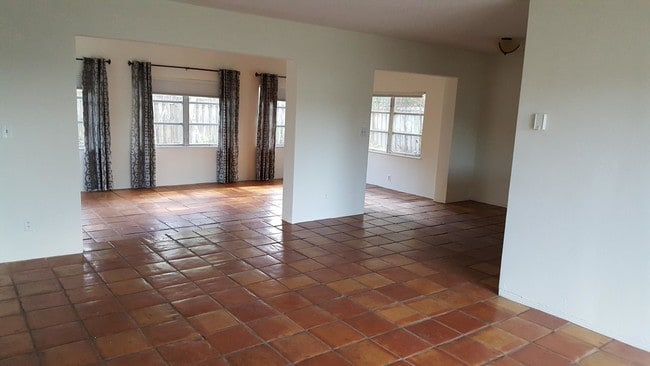 Photo - 1132 SW 3rd St